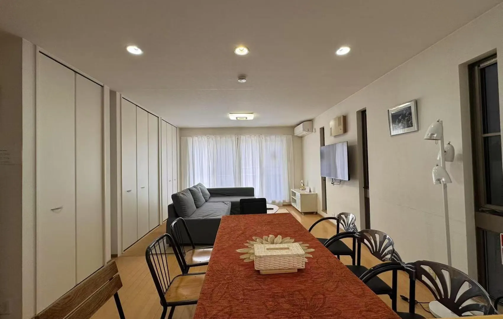 大阪市 Comfy House Nambaヴィラ 0*,  日本