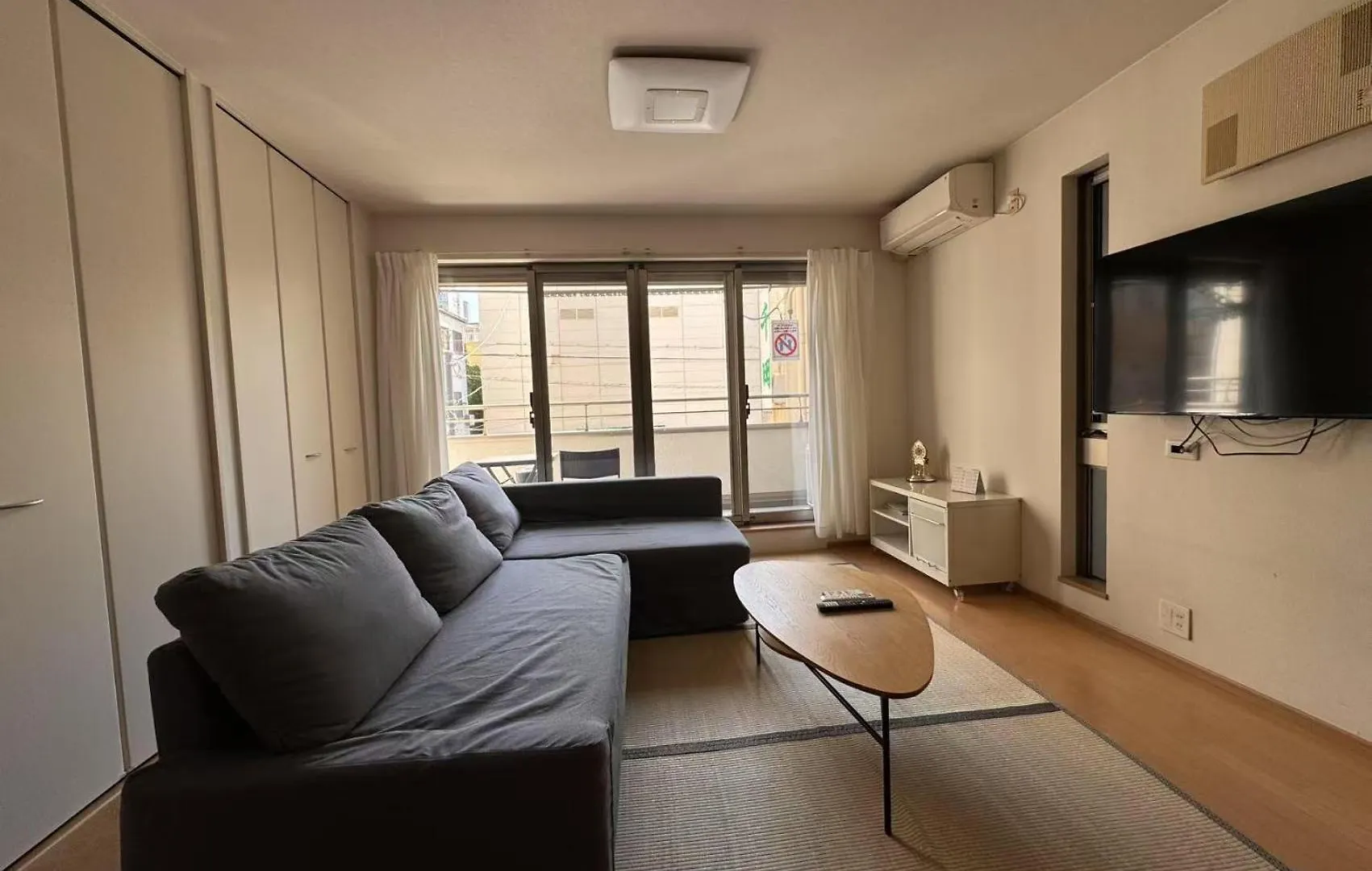 大阪市 Comfy House Nambaヴィラ 0*,  日本